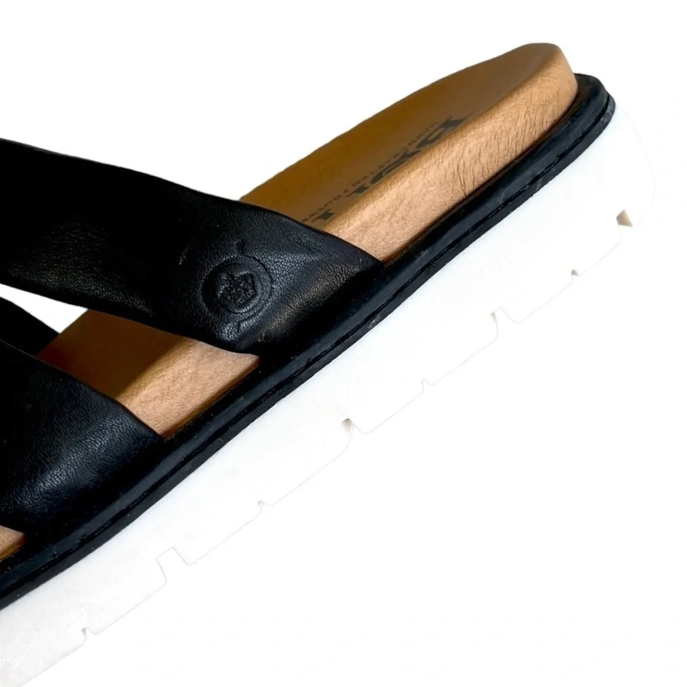 NWOT Born Leather Puff Straps Sandals Black Size 9 Retail $125 - Picture 4 of 8